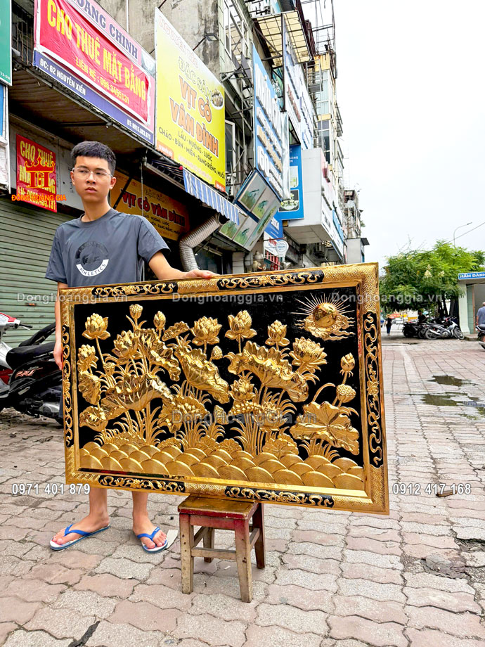 Đồng Hoàng Gia là địa chỉ chế tác tranh hoa sen mạ vàng uy tín